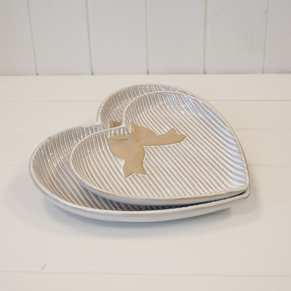 The Grand Bow Heart Plate
